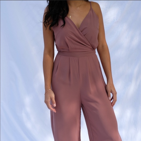 Brand new jumpsuit - Picture 3 of 4